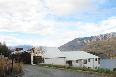 Photo of property in 86 Hensman Road, Queenstown, 9300