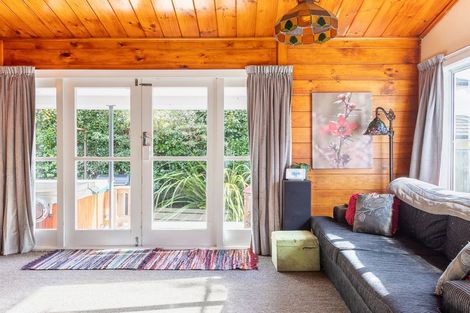 Photo of property in 9 Patterson Grove, Waikanae, 5036