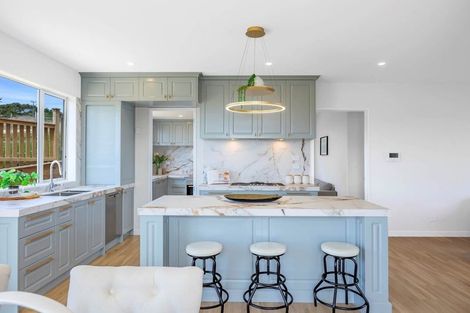 Photo of property in 42 Takurua Terrace, Orewa, 0931