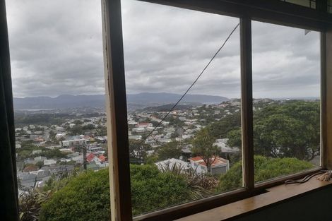 Photo of property in 42 Mitchell Street, Brooklyn, Wellington, 6021