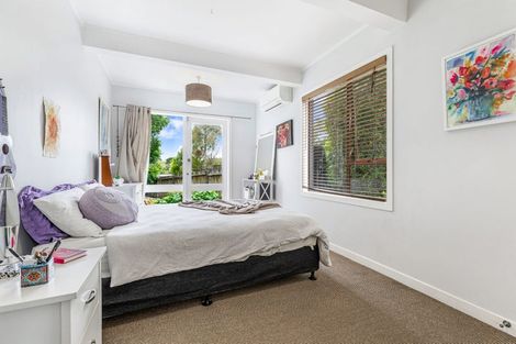 Photo of property in 42 Konini Road, Titirangi, Auckland, 0604