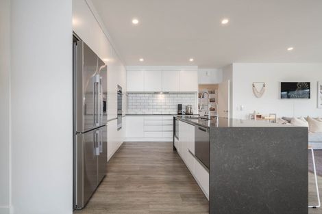 Photo of property in 12 Benmore Place, Poraiti, Napier, 4112