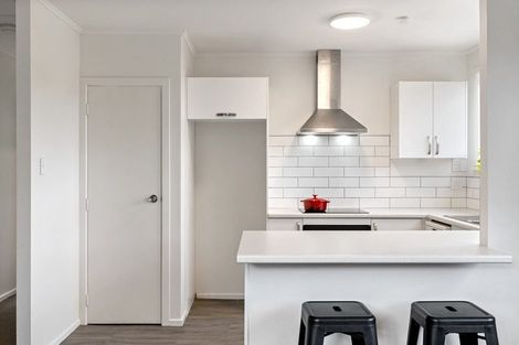 Photo of property in 5 Chaucer Way, Karori, Wellington, 6012