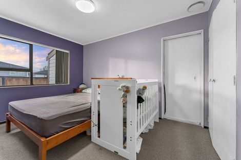 Photo of property in 3/21 Northall Road, New Lynn, Auckland, 0600