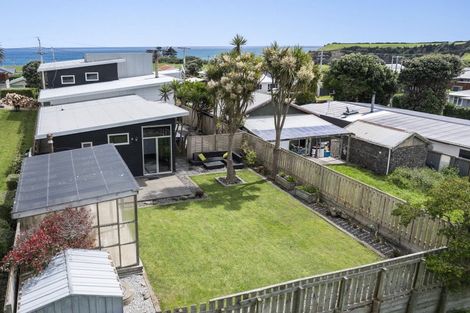 Photo of property in 8a Hira Street, Ohawe, Hawera, 4671