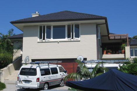 Photo of property in 2/24 Bournemouth Terrace, Murrays Bay, Auckland, 0630