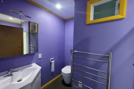 Photo of property in 19 Spenmoor Street, Newlands, Wellington, 6037