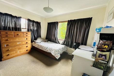 Photo of property in 1/226 Glenvar Road, Torbay, Auckland, 0630