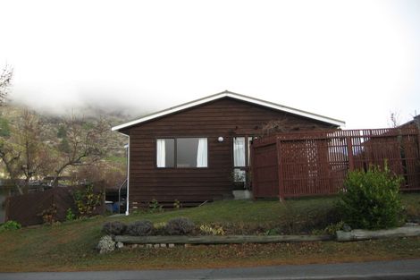 Photo of property in 24a Remarkables Crescent, Frankton, Queenstown, 9300