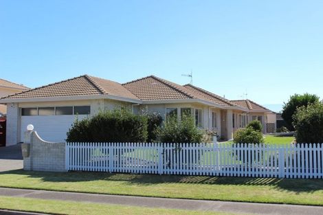 Photo of property in 130 Russley Drive, Mount Maunganui, 3116
