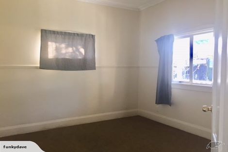 Photo of property in 44 Rimu Street, New Lynn, Auckland, 0600