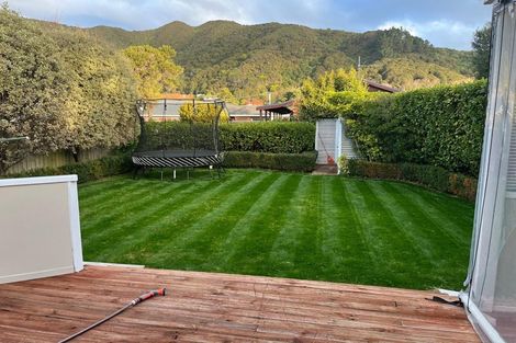 Photo of property in 8 Melvill Grove, Waterloo, Lower Hutt, 5011