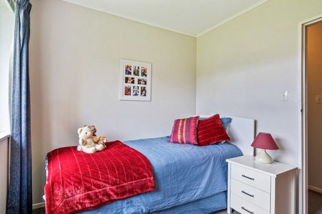 Photo of property in 16 Blue Mountains Road, Silverstream, Upper Hutt, 5019