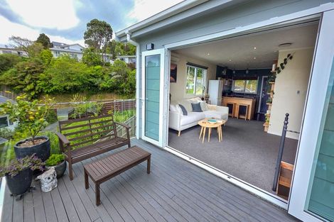 Photo of property in 18a Downing Street, Crofton Downs, Wellington, 6035