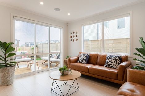 Photo of property in 72 Kaipara Portage Road, Riverhead, 0820