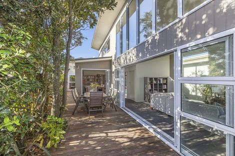 Photo of property in 8 Chatham Street, Berhampore, Wellington, 6023