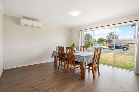 Photo of property in 7 Glengowan Place, Conifer Grove, Takanini, 2112