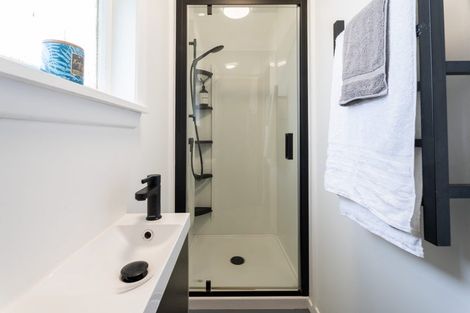 Photo of property in 1 Rimu Street, Tawa, Wellington, 5028