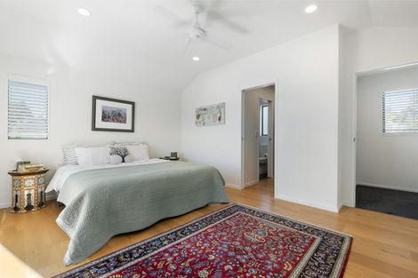 Photo of property in 2/13 Montgomery Avenue, Belmont, Auckland, 0622