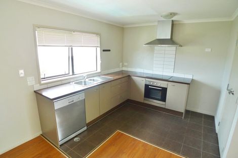 Photo of property in St Claire Village, 7/172 Mcleod Road, Te Atatu South, Auckland, 0610