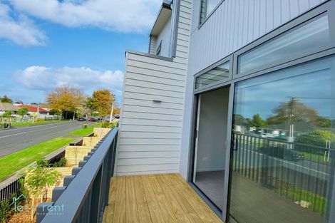 Photo of property in 588e Te Atatu Road, Te Atatu Peninsula, Auckland, 0610