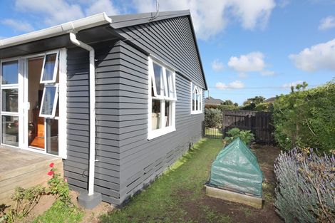 Photo of property in 10 Kittyhawk Row, Bulls, 4818