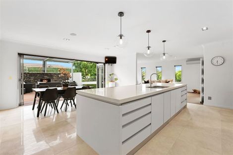 Photo of property in 43 Oakgrove Drive, Rangiora, 7400