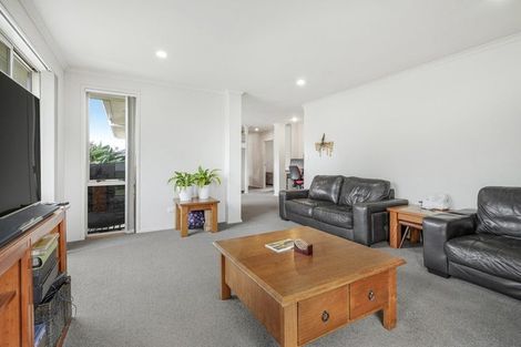 Photo of property in 20 Nobleman Place, Hamilton East, Hamilton, 3216