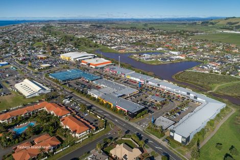 Photo of property in 19 Beachmere Place, Papamoa Beach, Papamoa, 3118