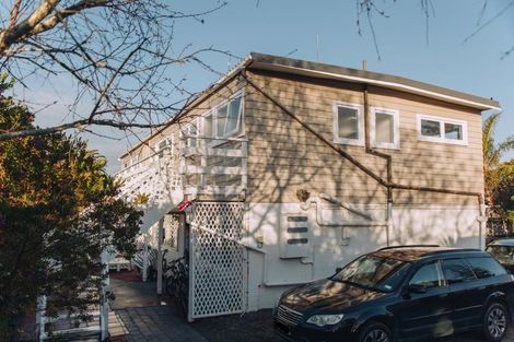 Photo of property in 7/19 Milton Road, Orewa, 0931