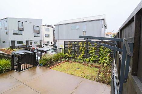 Photo of property in 9 Rangitamiro Place, Hobsonville, Auckland, 0616