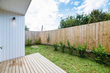 Photo of property in 43b/4 Waimumu Road, Massey, Auckland, 0614