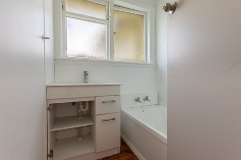 Photo of property in 31 James Street, Dannevirke, 4930