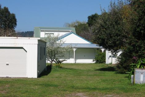 Photo of property in 204 Captain Cook Road, Cooks Beach, Whitianga, 3591