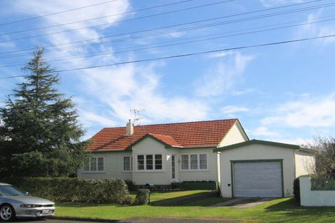 Photo of property in 15 Ngatai Road, Otumoetai, Tauranga, 3110