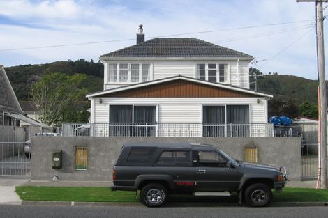 Photo of property in 70 Churton Crescent, Taita, Lower Hutt, 5011