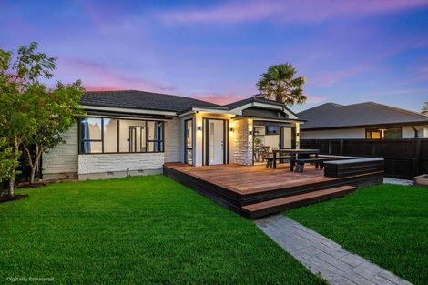 Photo of property in 18a Blighs Road, Strowan, Christchurch, 8052
