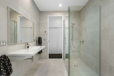 Photo of property in 33 Oceanair Drive, Pauanui, Hikuai, 3579