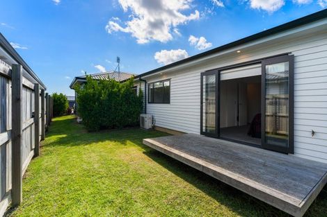 Photo of property in 9 Wheriko Avenue, Glenbrook, 2681