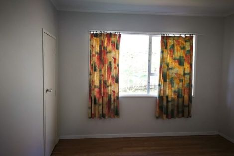 Photo of property in 33 Redwood Drive, Massey, Auckland, 0614