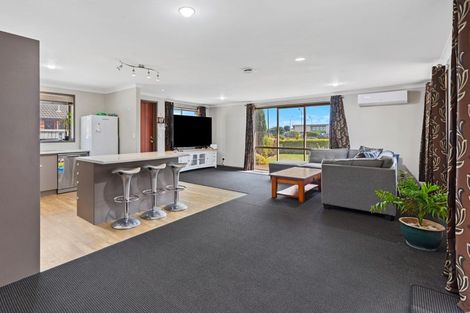 Photo of property in 27 Golden Sands Drive, Papamoa Beach, Papamoa, 3118