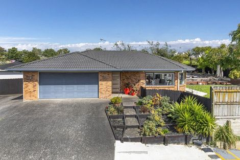 Photo of property in 51 Jadewynn Drive, Massey, Auckland, 0614