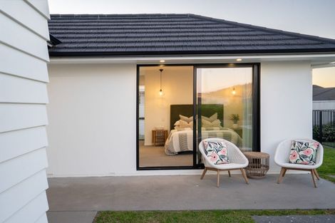 Photo of property in 2 Moemoea Place, Cambridge, 3434