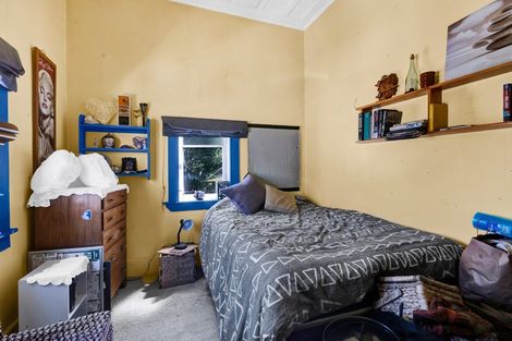 Photo of property in 43 Victoria Street, Hawera, 4610