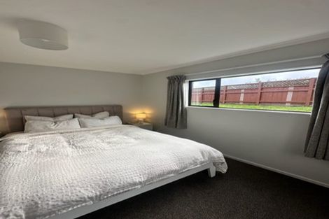 Photo of property in 46 Guadeloupe Crescent, Grenada Village, Wellington, 6037