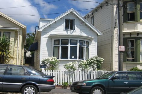 Photo of property in 20 Queen Street, Mount Victoria, Wellington, 6011