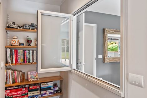 Photo of property in 158 Raumati Road, Raumati Beach, Paraparaumu, 5032