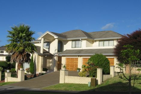 Photo of property in 2 Tumbridge Place, Somerville, Auckland, 2014