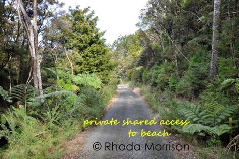 Photo of property in 1 Te Wairoa Lane, Tinopai, Matakohe, 0593