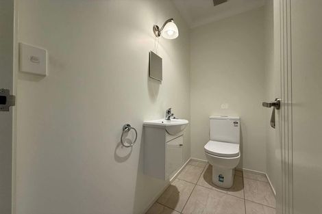 Photo of property in 18 Sinclair Street, Ebdentown, Upper Hutt, 5018